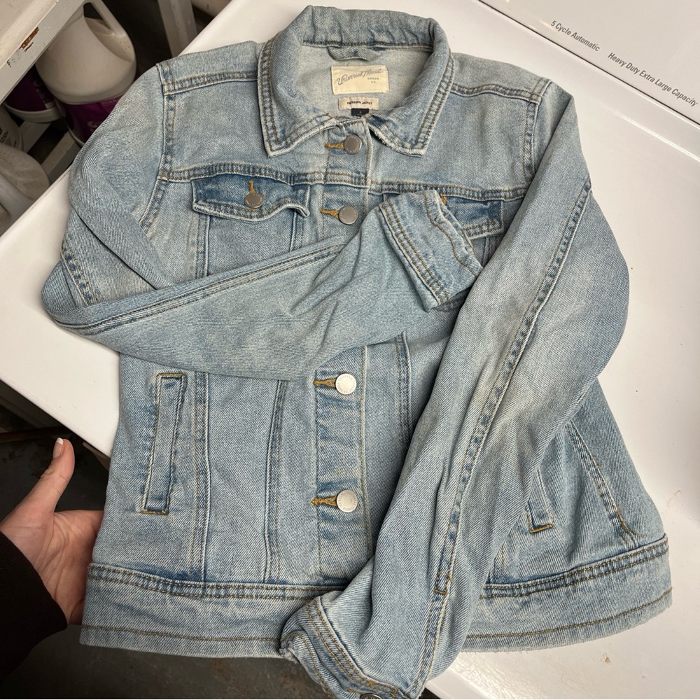 Universal Thread Jean Jacket Coat Small Spring/Fa… - image 1